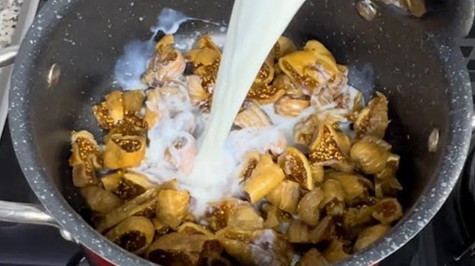 Süt ve incir karışımıyla yarım saatte kabızlıktan kurtulun