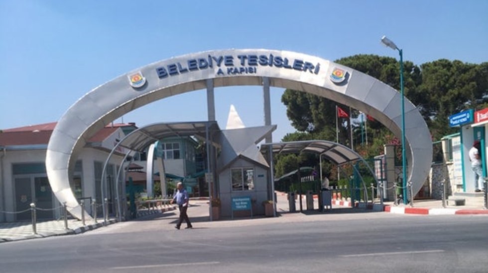 Yapınca oluyormuş! Tarsus Belediyesi'nden iş&ccedil;ilerine y&uuml;zde 100 zam&hellip;