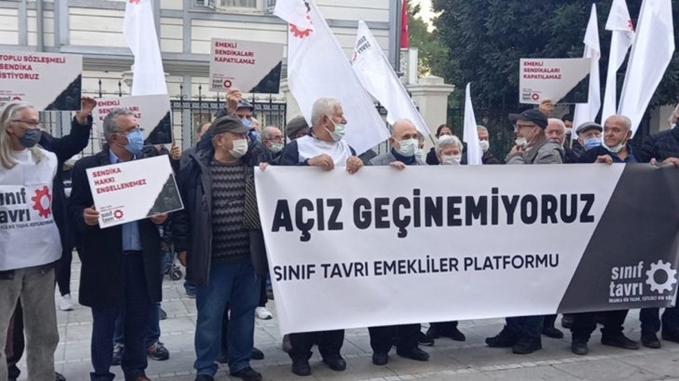 TKH'den emeklilere &ccedil;ağrı: Ağzına bir parmak bal &ccedil;almaya &ccedil;alışan AKP&rsquo;nin balonu patlamıştır.