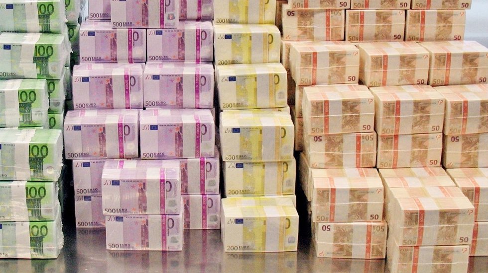 AB'den Polonya'ya 137 milyar Euro'luk dev yardım
