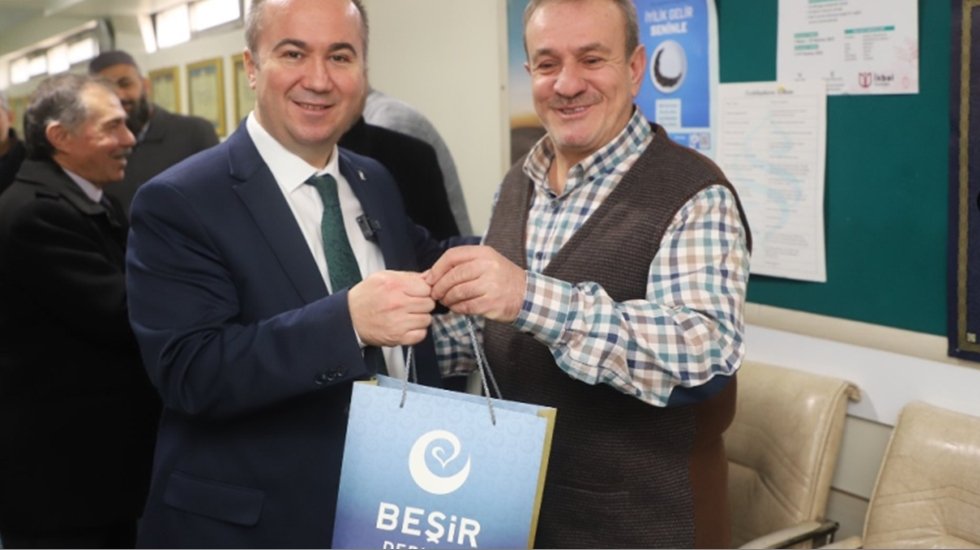 AKP'nin Başkan adayı se&ccedil;im &ccedil;alışmasına tarikat ziyaretleriyle başladı&hellip;