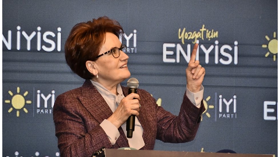 Akşener: &ldquo;Basın g&uuml;neşe, ampul&uuml;n elektriği kesilsin!&rdquo;