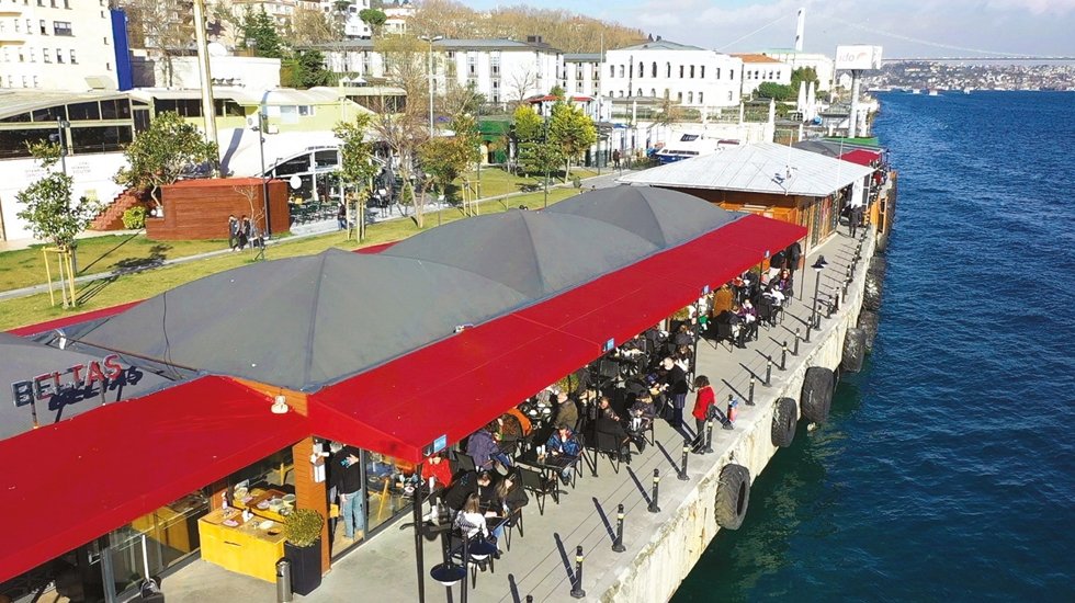 Boğaz&rsquo;ın incisi 'BELTAŞ Kitap Kafe' eşsiz g&uuml;zelliğiyle ziyaret&ccedil;ilerini ağırlamaya devam ediyor