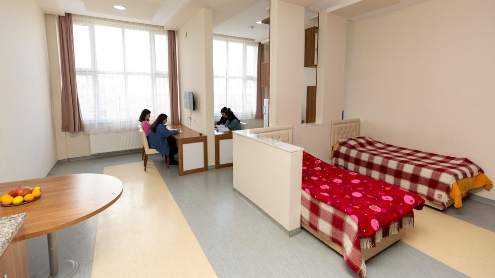 Büyükşehir’den öğrencilere ev standartlarında yurt