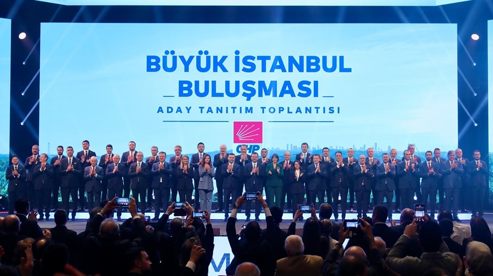 CHP, İstanbul ilçe belediye başkan adaylarını tanıttı...