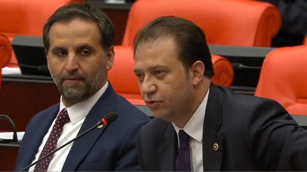 CHP&rsquo;li Alp , M&uuml;teahhit&nbsp;-AKP İlişkisini Anlattı : AKP Değil, "M&uuml;teahhit Kalkındırma Partisi"
