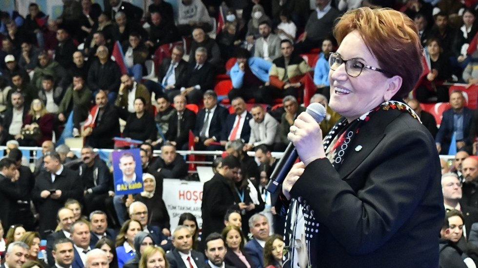 Akşenerden samimi itiraf: "İki taraf da bizden nefret ediyor"