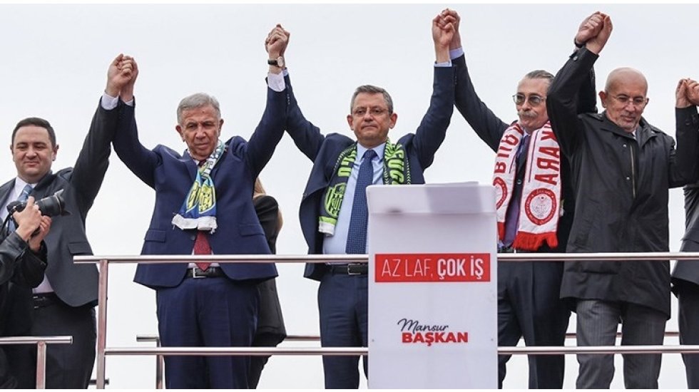 &Ouml;zg&uuml;r &Ouml;zel, Mansur Yavaş ve Erdal Beşik&ccedil;ioğlu&rsquo;ndan Etimesgut &ccedil;ıkarması