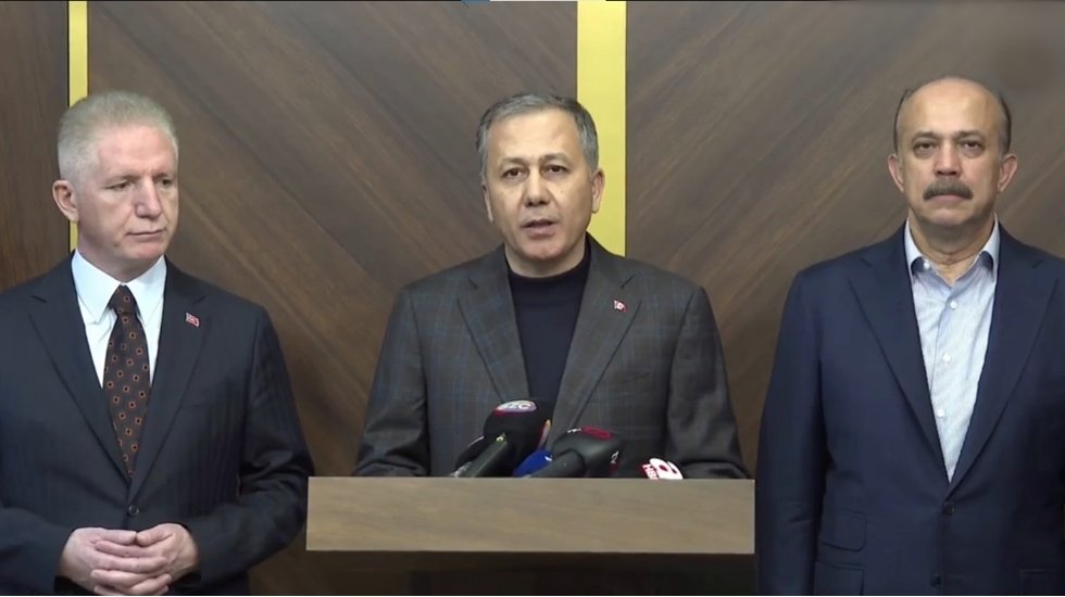 Yerlikaya: 57 ayrı adrese d&uuml;zenlenen operasyonlarda şu ana kadar 17 şahıs g&ouml;zaltına alındı.