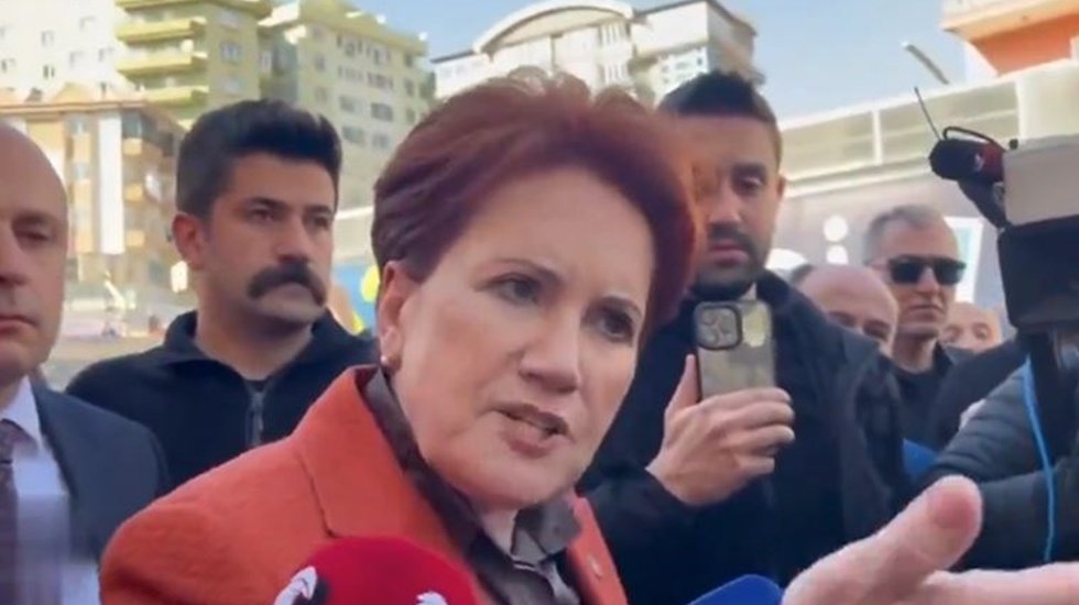 Yurttaşla tartışan Akşener: Sizin i&ccedil;in mi parti kurduk biz? Hadi bee...