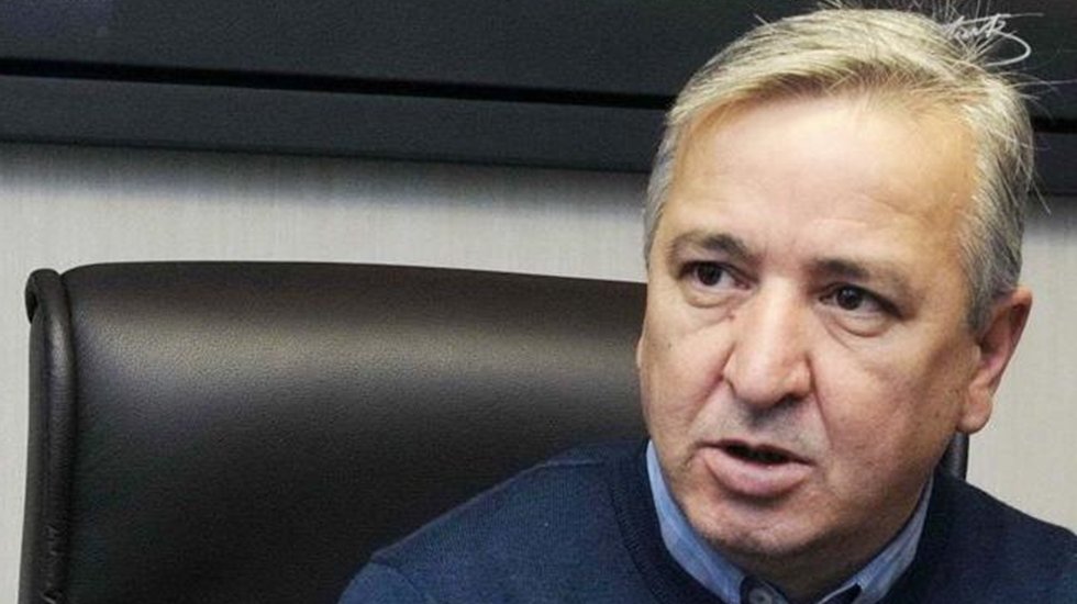 Erdoğan'ın eski metin yazarı Aydın &Uuml;nal: "Parti, gelişmeleri uzaktan izler hale geldi"