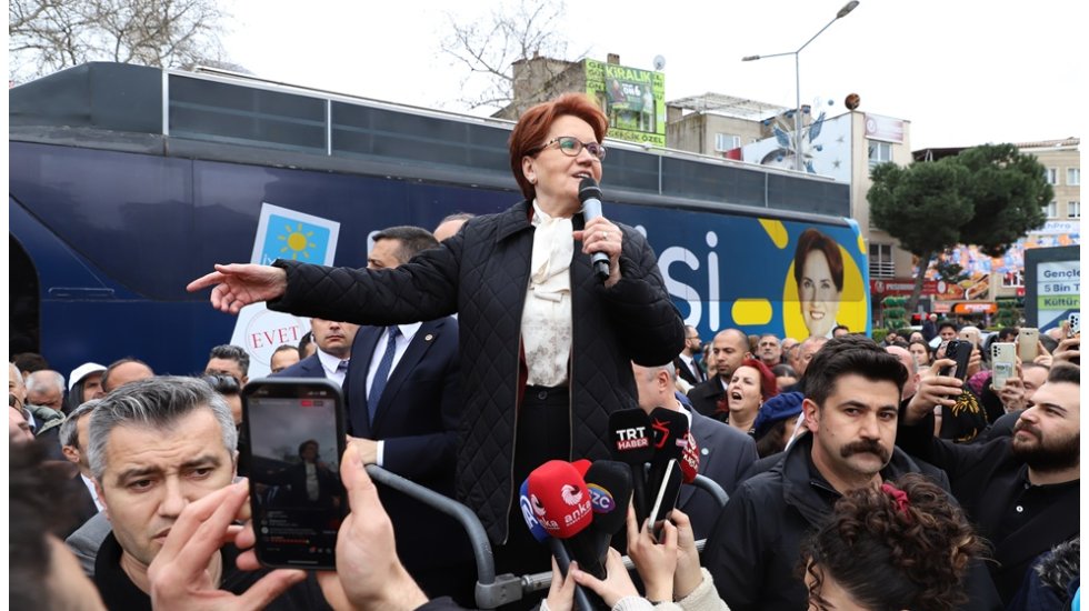 Akşener: &Prime;G&uuml;&ccedil; verin bana, muhalefet nasıl yapılıyormuş g&ouml;r&uuml;n&Prime;