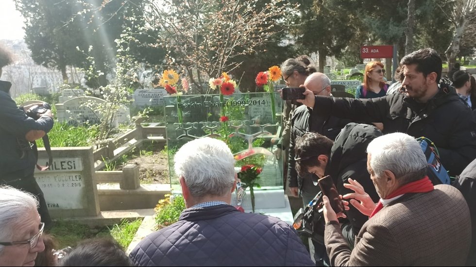 Berkin Elvan &ouml;l&uuml;m&uuml;n&uuml;n 10'uncu yılında anıldı...