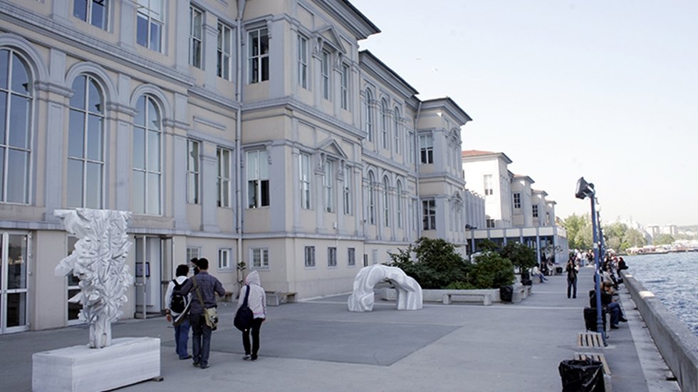 CHP'li Gen&ccedil;, MS&Uuml; sınavına yabancı uyrukluların alınmasını TBMM g&uuml;ndemine taşıdı.