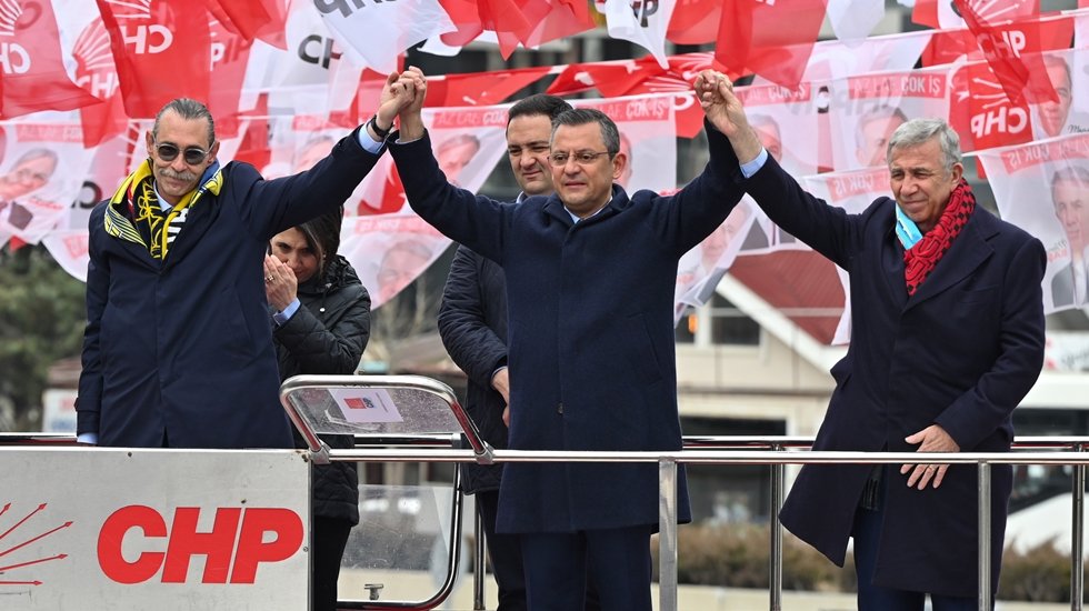 CHP lideri &Ouml;zel: Mansur başkan, belediye meclis &ccedil;oğunluğunu aldığında destan yazacak...