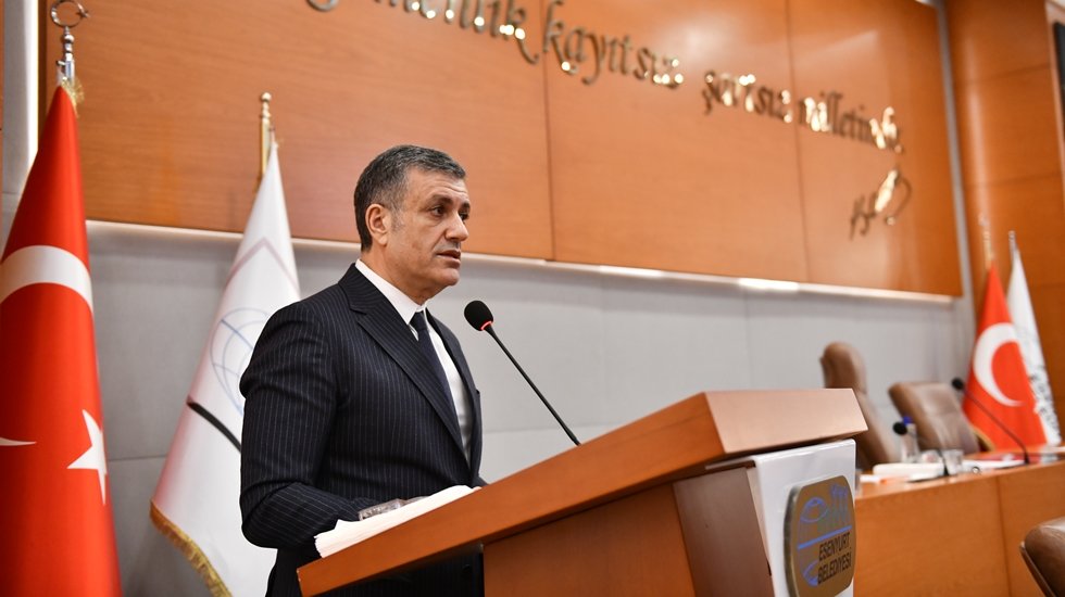 Esenyurt Belediye Başkanı Bozkurt: “Parti içinde ekipler birbirini yok etme çabasında”