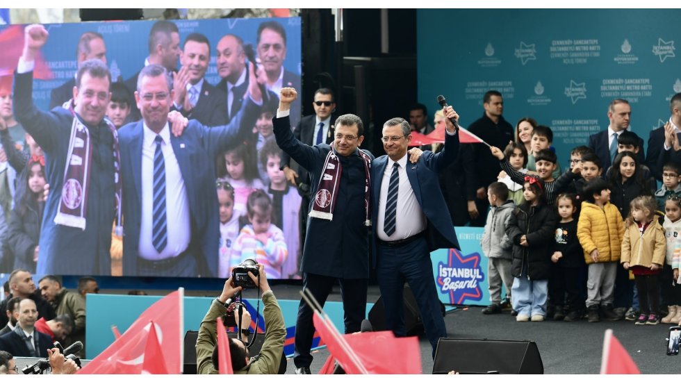 İmamoğlu: Aynı anda 10 metro inşaatını gururla paylaştık
