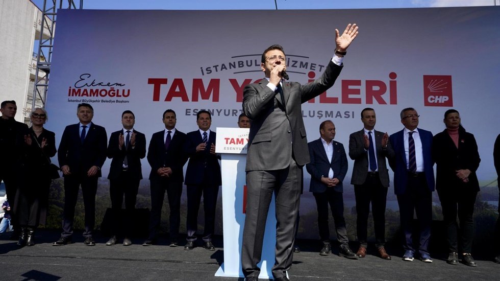 İmamoğlu: "İsraf ve ihanet d&ouml;nemini tarihe g&ouml;mmeye hazır mıyız?"