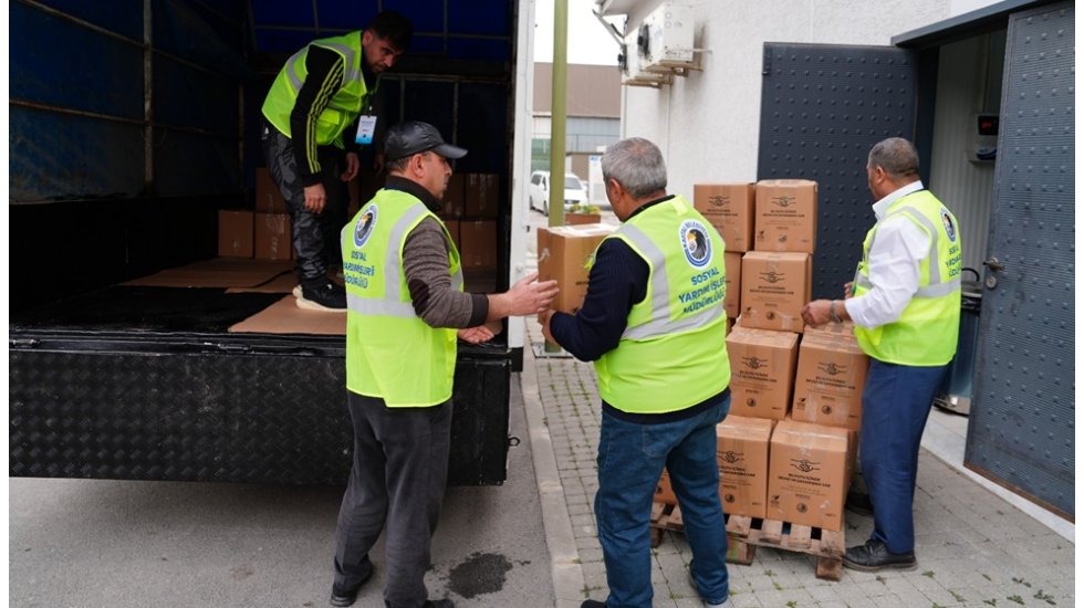 Kartal Belediyesi’nden ihtiyaç Sahiplerine 20 Bin Gıda Kolisi Yardımı