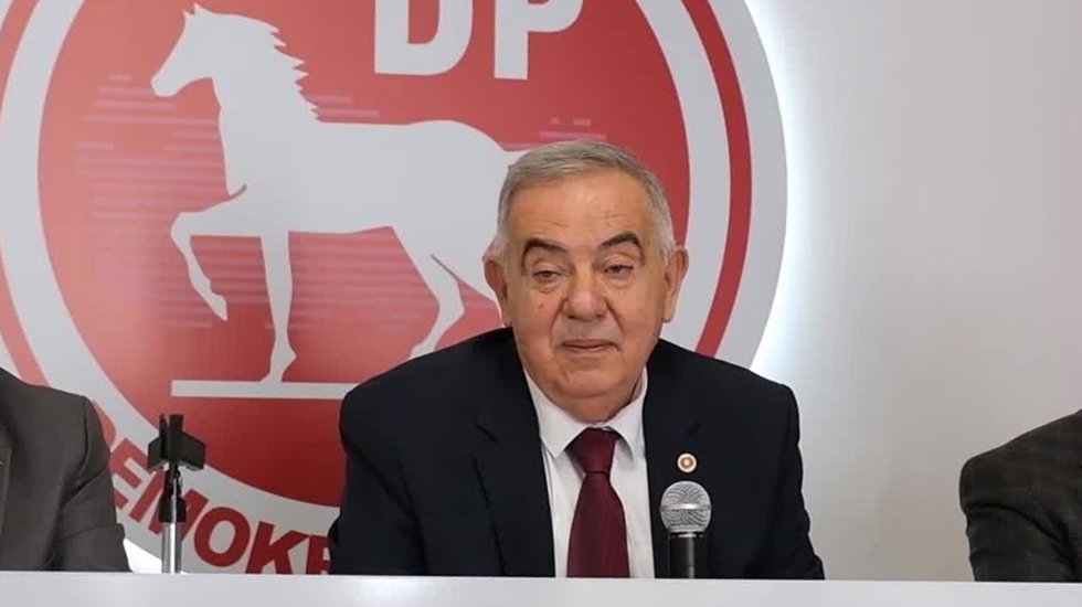 Milli Eğitim Bakanı, Cumhuriyetin mi yoksa isyancıların mı yanındadır?