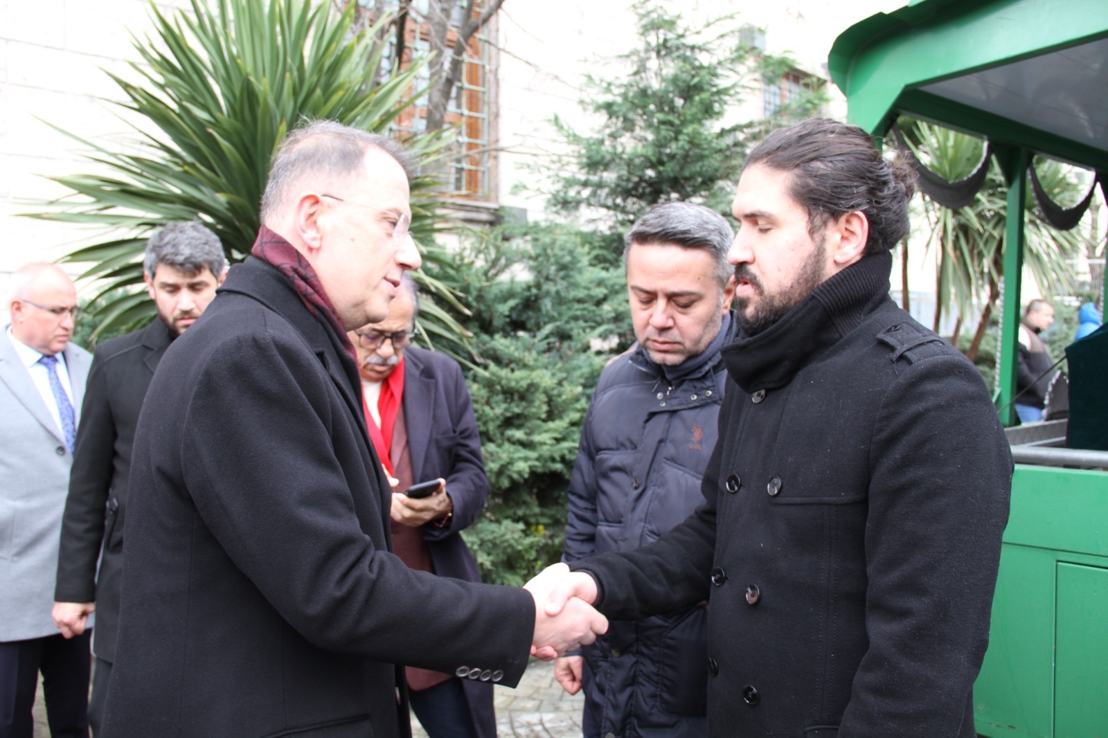 https://yenisoluk.com/uploads/2024/03/zehra hınıslı 3