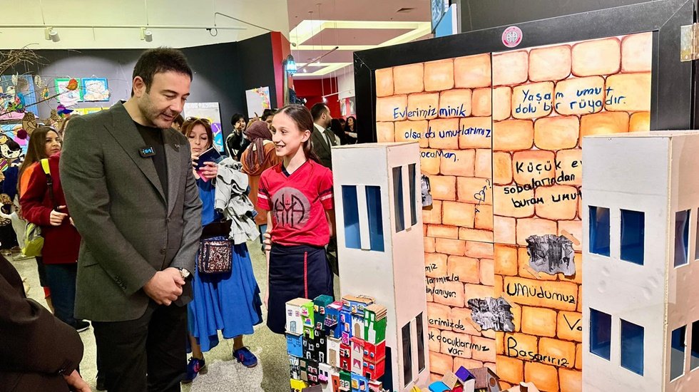 7. Uluslararası İstanbul Çocuk ve Gençlik Sanat Bienali Beşiktaş’ta başladı
