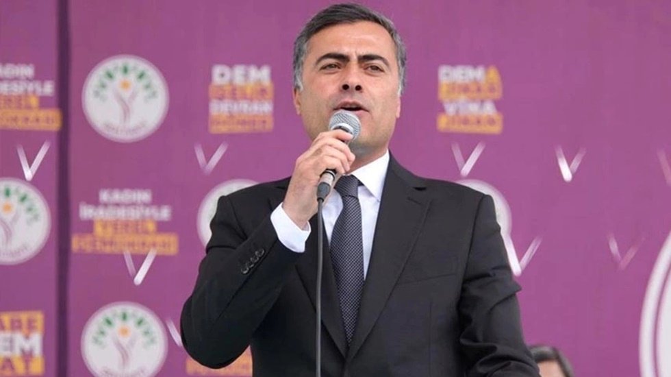 YSK'dan Van kararı: Mazbata Abdullah Zeydan&rsquo;a verilecek