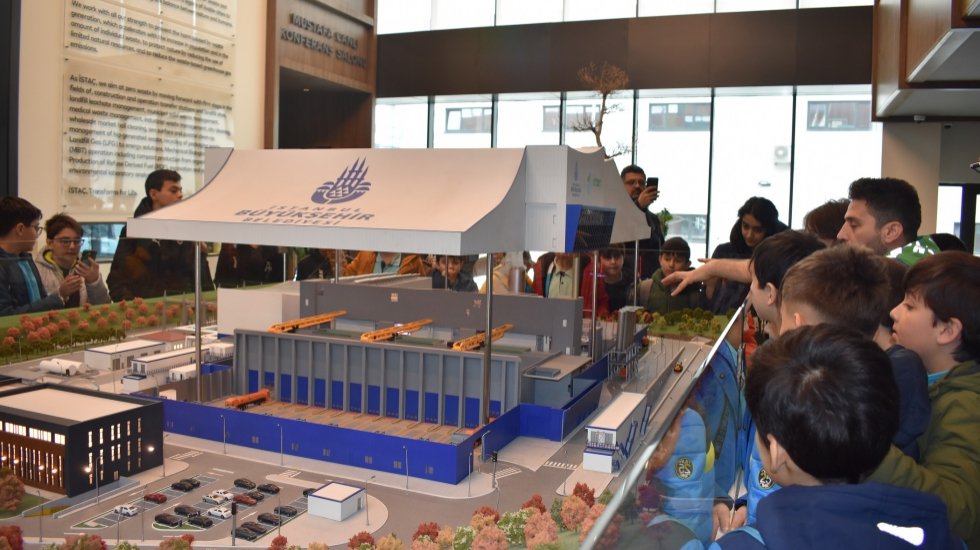 Beylikdüzü Belediyesi'nden atık yönetimi bilinçlendirme etkinliği