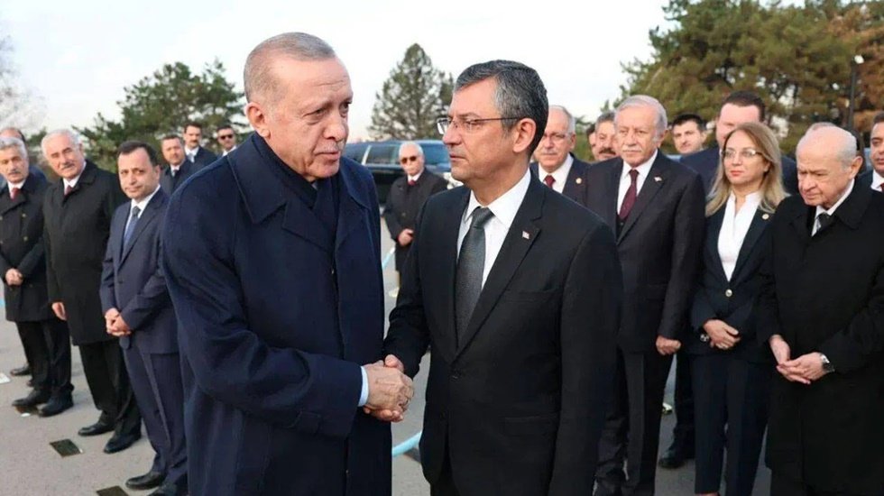 Erdoğan ile &Ouml;zg&uuml;r &Ouml;zel'in Sarayda yapacakları g&ouml;r&uuml;şmenin tarihi belli oldu...