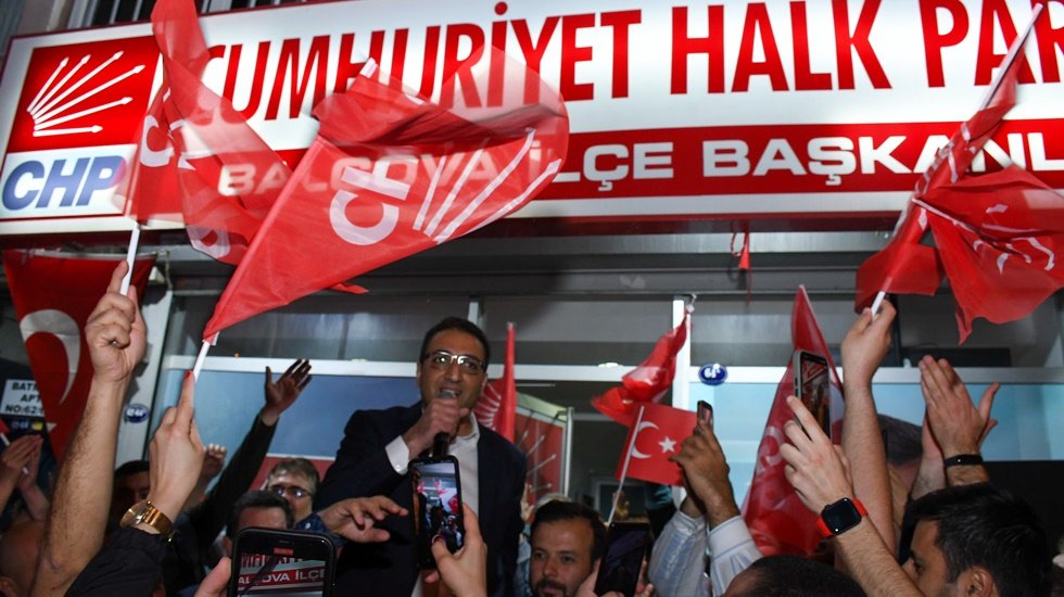 Çok çalışarak genel seçimde de iktidarı getireceğiz
