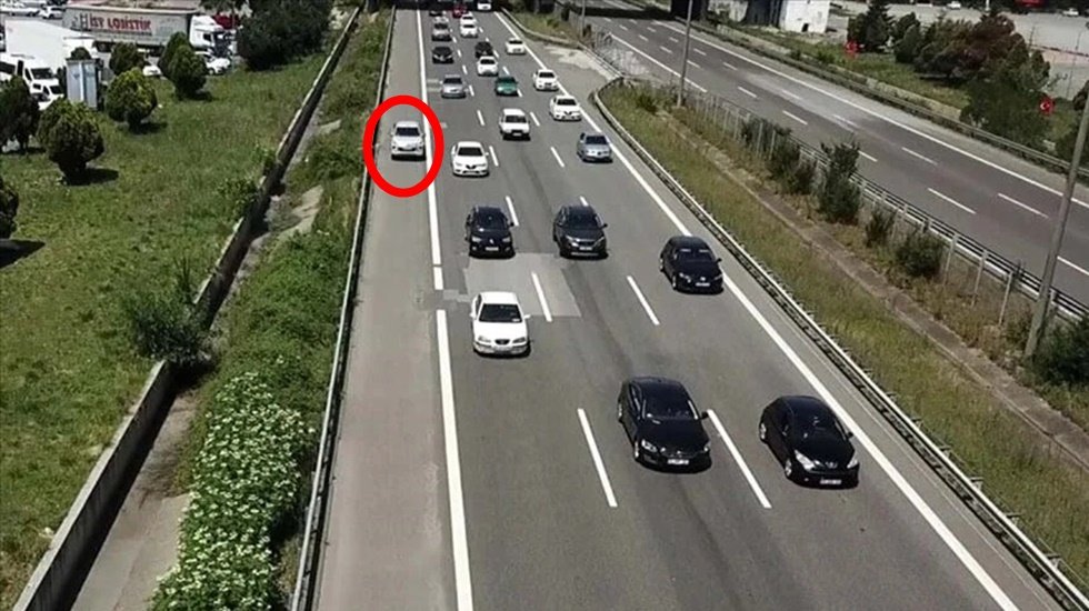 Emniyet şeridini ihlal eden sürücülere ceza yağdı...