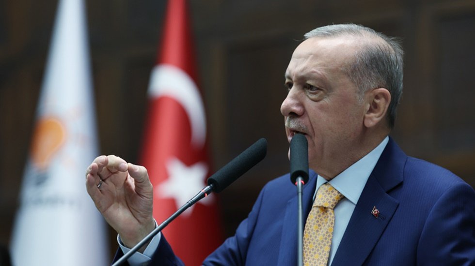 AKP&rsquo;nin bug&uuml;n yapılacak MKYK toplantısında, 8&rsquo;inci olağan b&uuml;y&uuml;k kongre s&uuml;reci başlıyor.