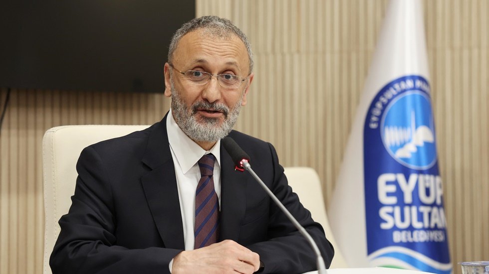 Eyüpsultan Belediye Başkanı Özmen: “Semt-i Mukaddes’i hak ettiği yere getirmek için çok çalışacağız”