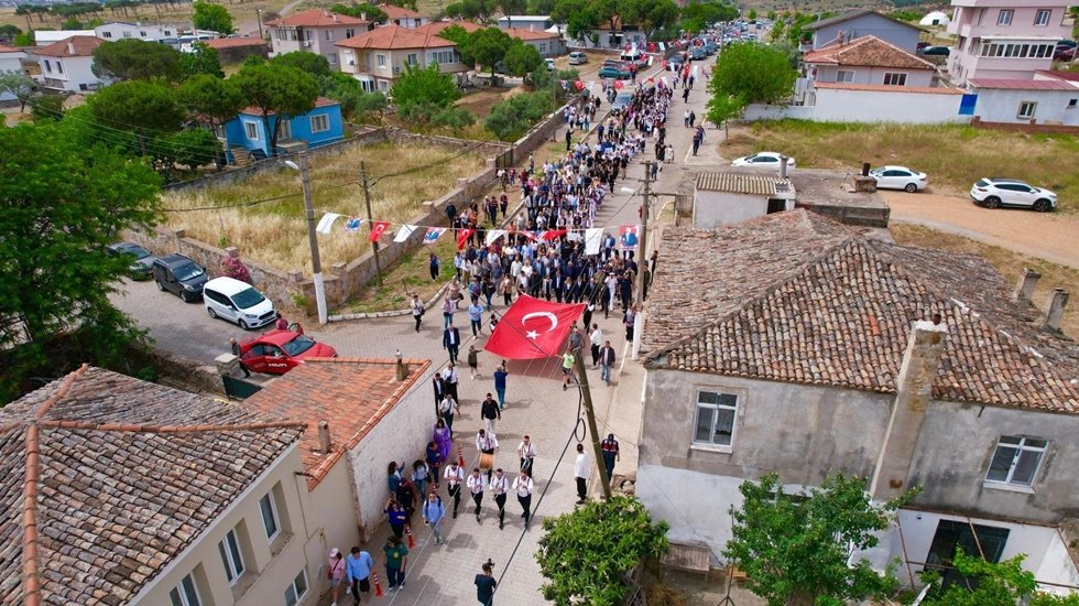 7. Ayvalık Küçükköy Teferic Şenlikleri coşkulu başladı