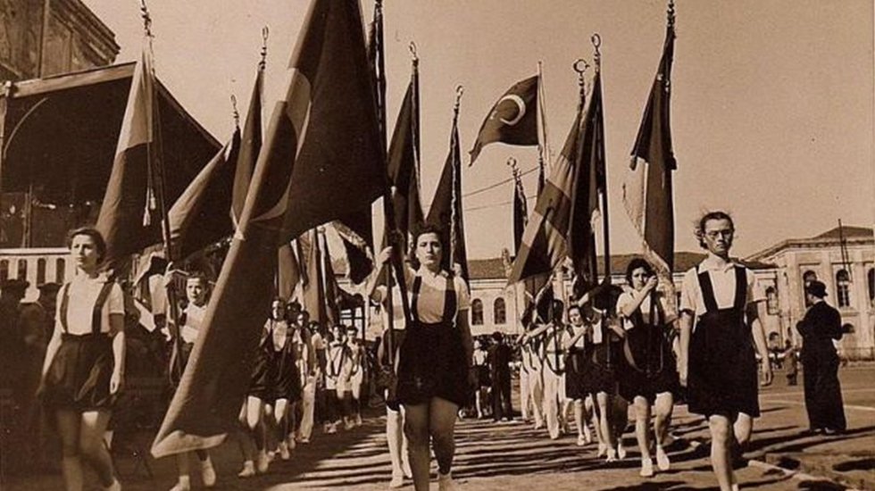 Atat&uuml;rk'&uuml; Anma, Gen&ccedil;lik ve Spor Bayramımız kutlu olsun