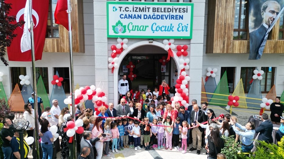 Canan Dağdeviren Çınar Çocuk Evi açıldı 
