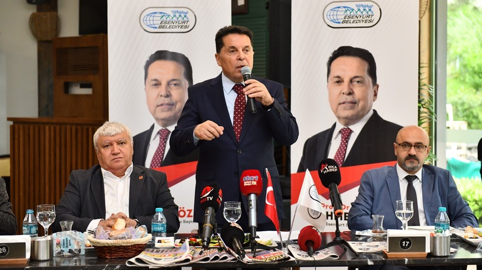Gazetecilerle buluşan Başkan Özer: “100 günde acil sorunlarımızı çözeceğiz”
