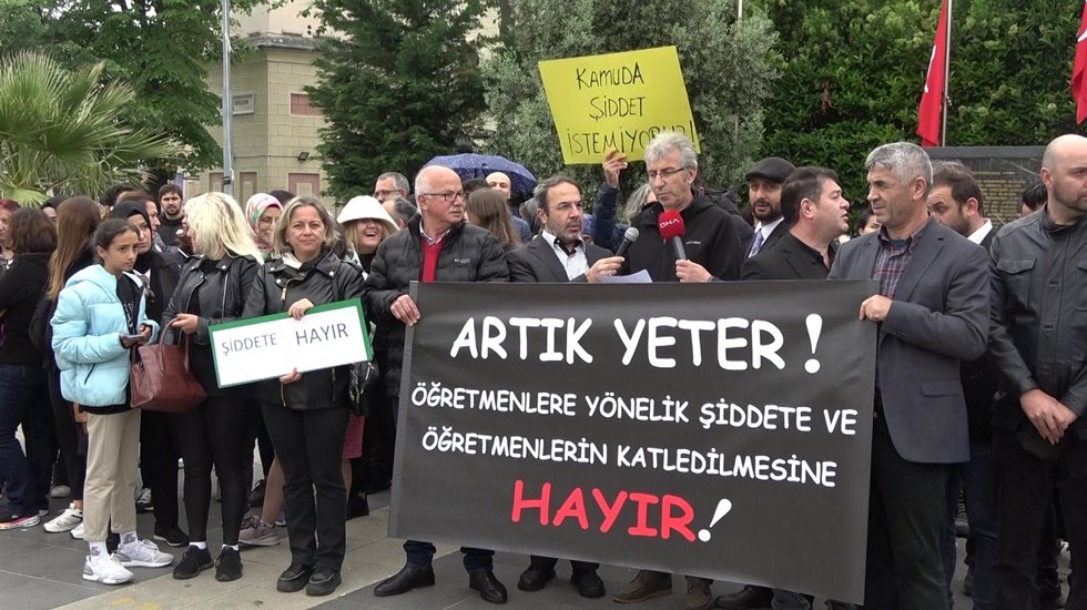 Öğretmenler Şile ve Ağva Meydanı’nda eğitimde şiddete hayır dediler….