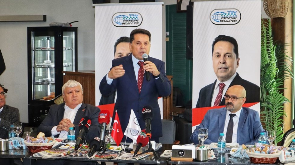 Prof. Dr. Ahmet Özer: “Çalışmadan kimse bu belediyeden maaş almayacak”