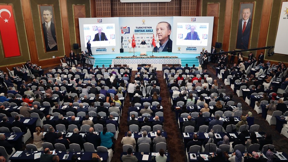 AKP'de torpilliler &ccedil;ekişmesi: "MHP&rsquo;nin istekleri g&ouml;rmezden gelinemiyor"