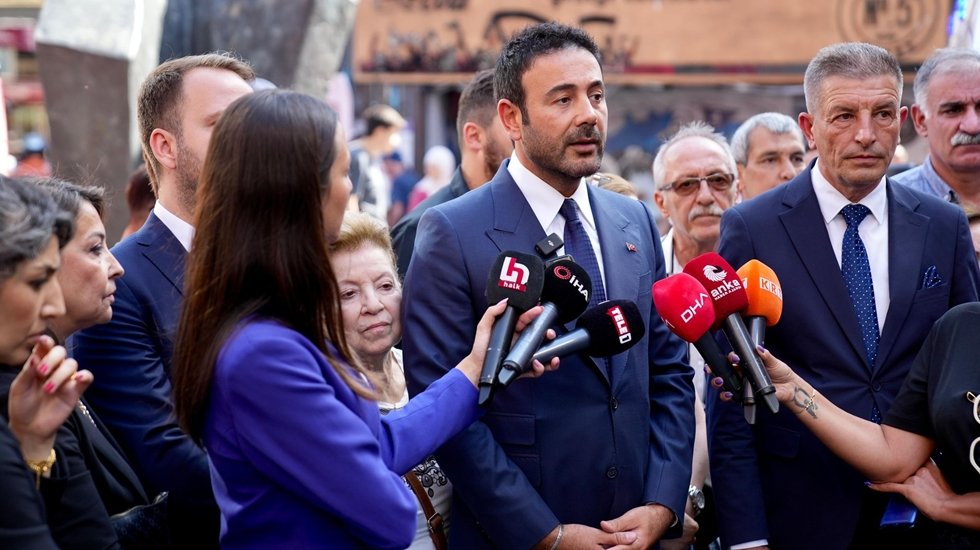 Başkan Akpolat: "Beşiktaş’ta dar sokaklar için yeni düzenleme yapılacak"