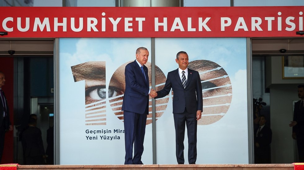 &Ouml;zel&rsquo;den Erdoğan'ın 'hazmedemedi' s&ouml;zlerine yanıt: &ldquo;Ortaklar bizim &uuml;zerimizden iletişim kuruyorlar&rdquo;