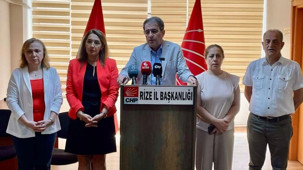 Başkan Deniz, AKP yarattığı yıkımın bedelini vatandaşa &ouml;detmek istiyor