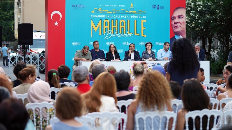 Beyoğlu ‘Mahalle Buluşmaları’nın ilki Cihangir’de gerçekleştirildi