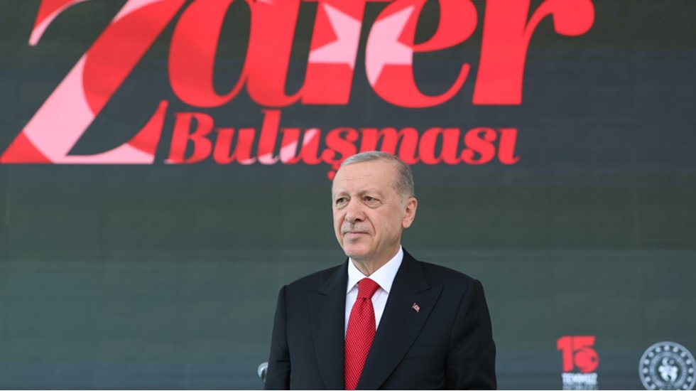 Erdoğan: 15 Temmuz'a 'danışıklı d&ouml;v&uuml;ş' diyenleri affetmeyeceğiz
