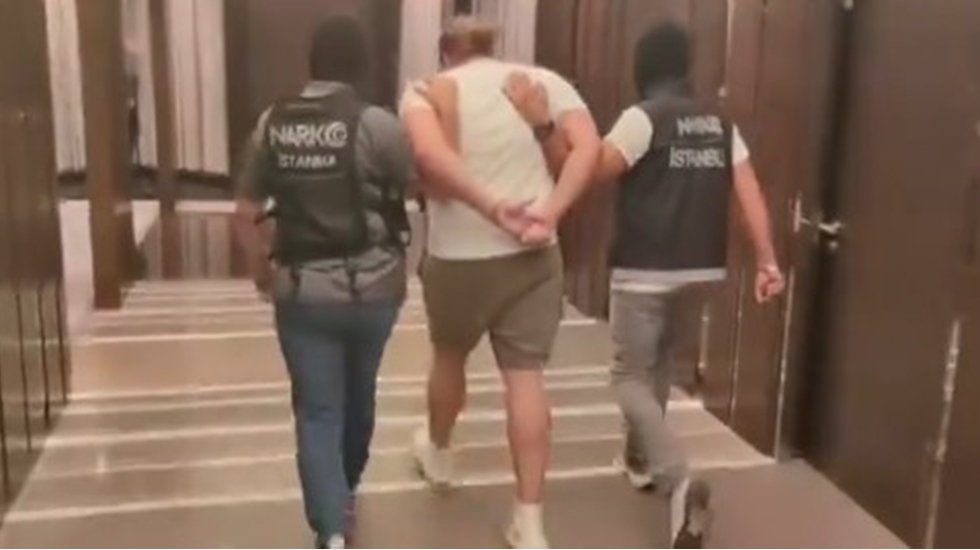 Kırmızı b&uuml;ltenle aranan 9 kişi yakalandı