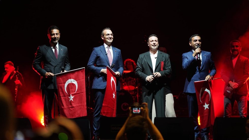 Beyoğlu, Beşiktaş ve Şişli’de 30 Ağustos Zafer Bayramında Ortak Coşku