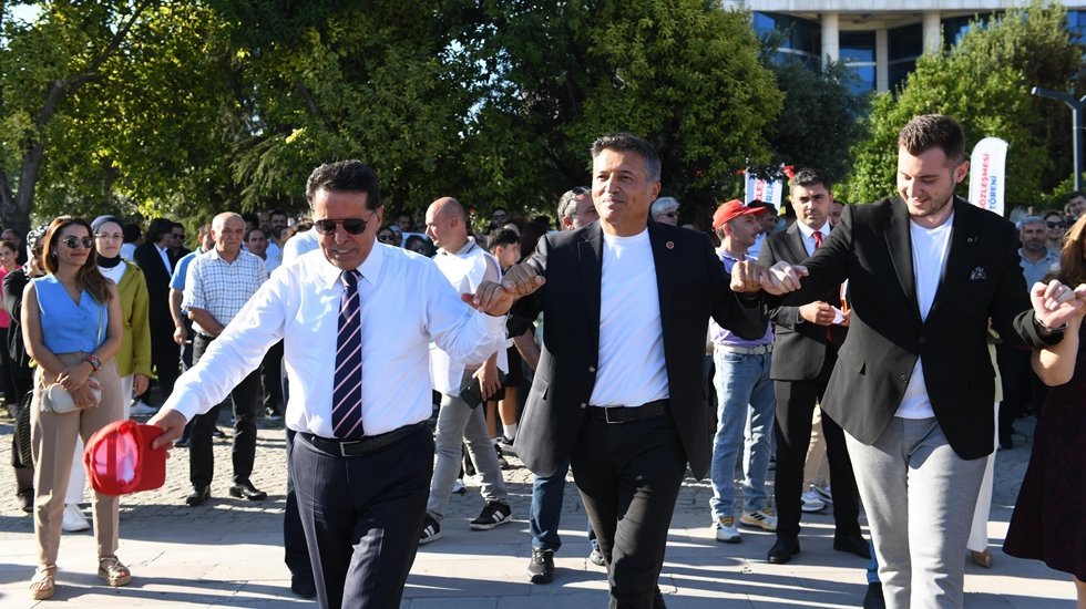 Davullu Zurnalı Toplu Sözleşme Sevinci
