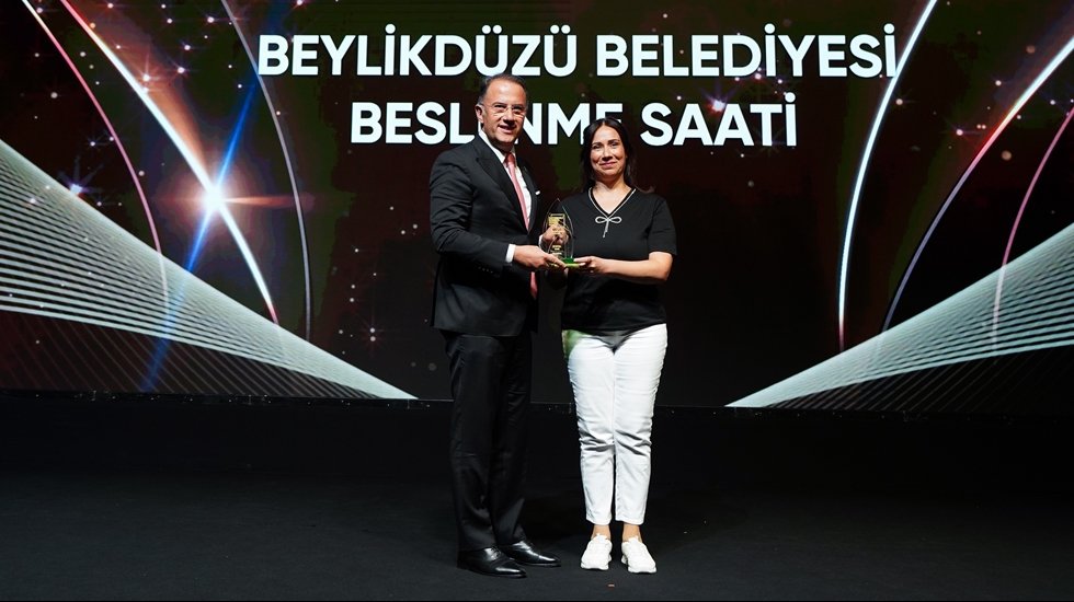Beylikdüzü Belediyesi’nin Türkiyeye örnek olan “Beslenme Saati Uygulaması”na ödül