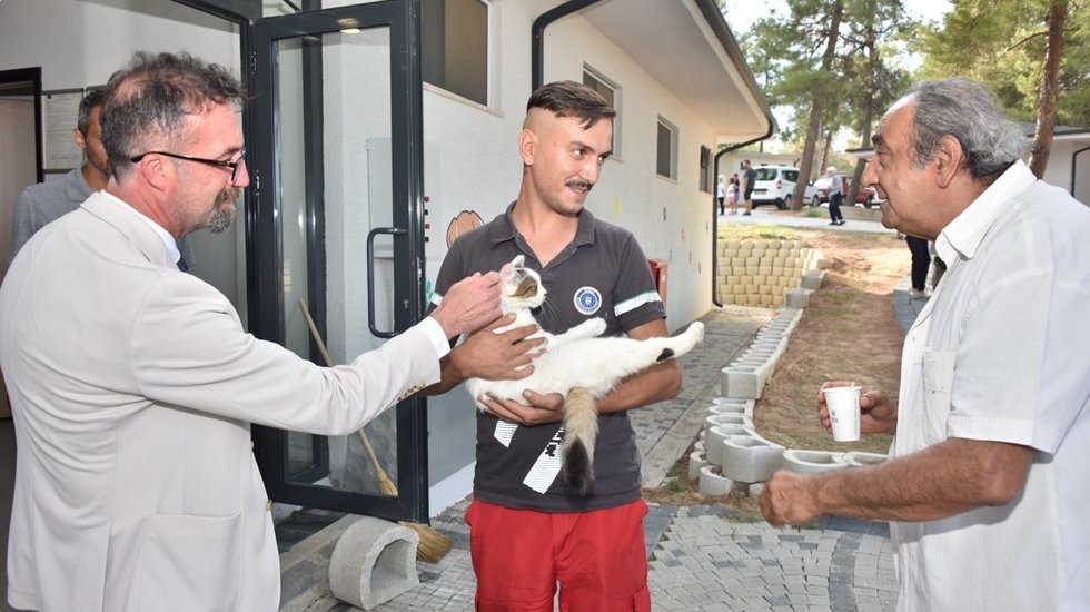 Bursa'da Halk Sağlığı Haftası kapsamında ‘sokak hayvanları’ konuşuldu...